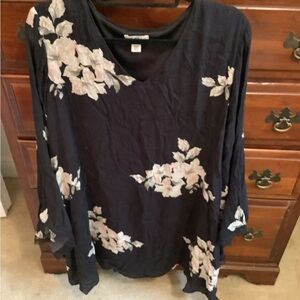 Cato Black and Blue Asymmetrical 3/4 Sleeve Blouse